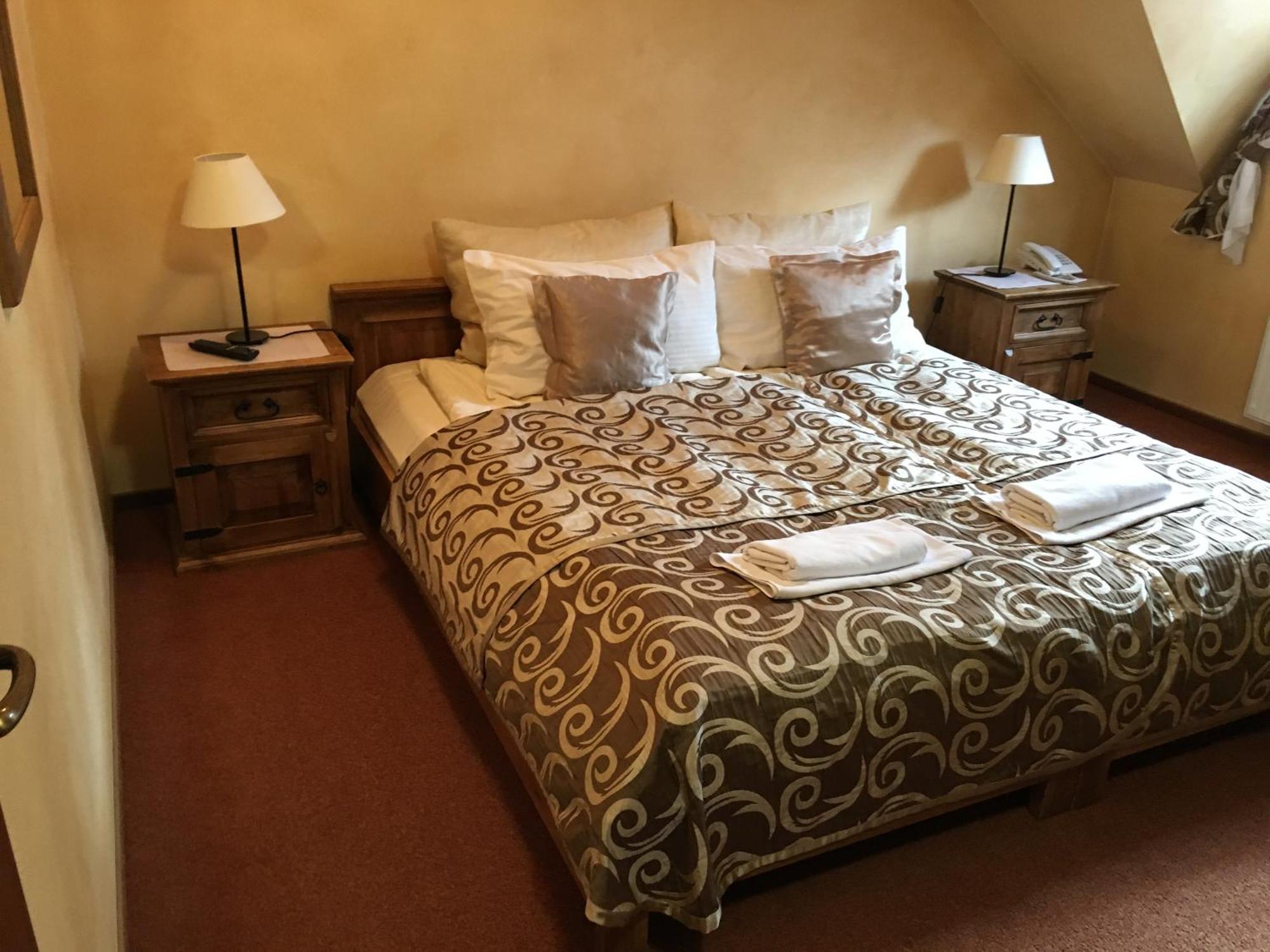 Hotel Dwor Karolowka Zakopane Eksteriør billede