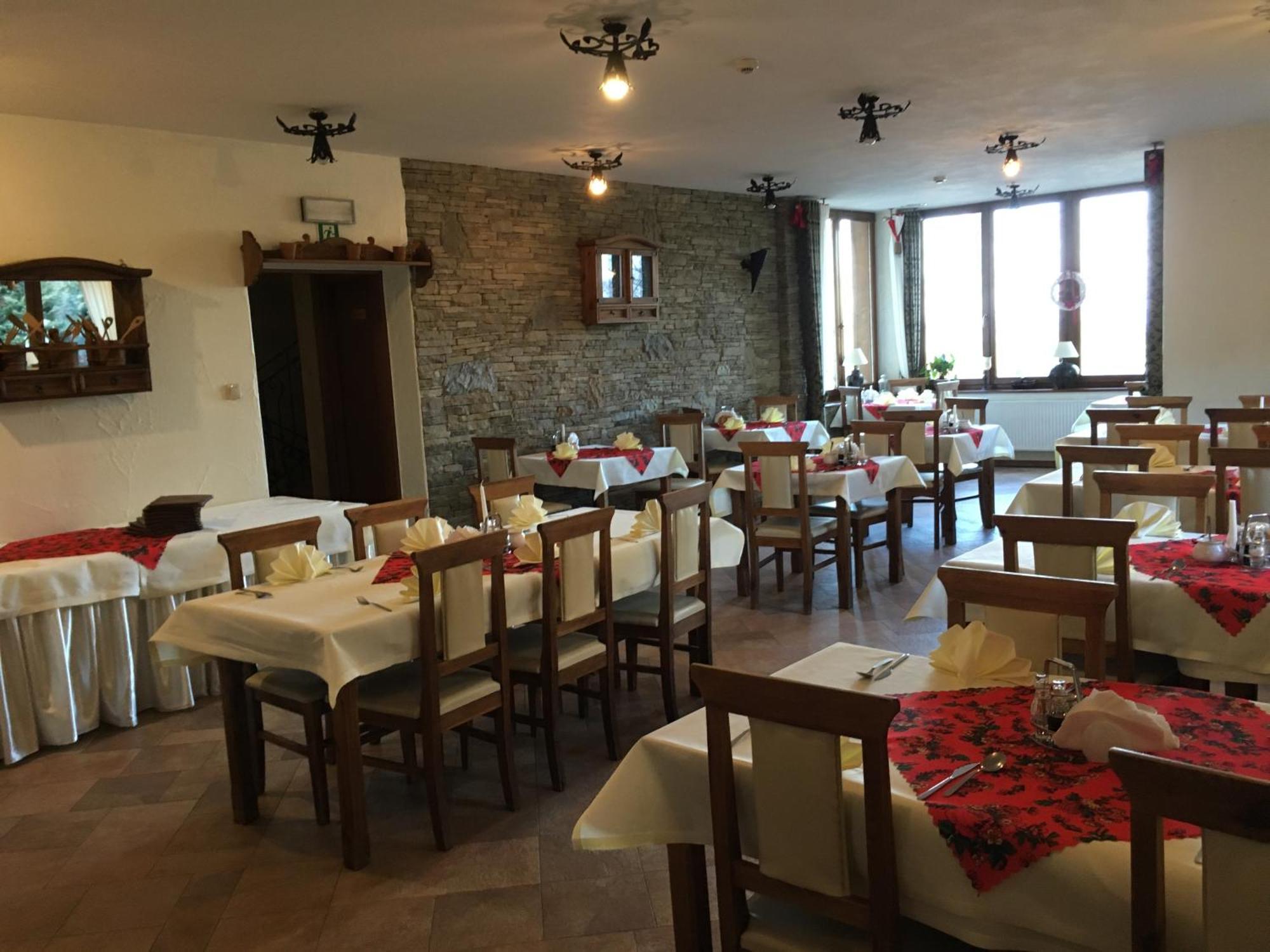 Hotel Dwor Karolowka Zakopane Eksteriør billede